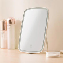 Load image into Gallery viewer, Judy&amp;Jordan Led Make up Mirror
