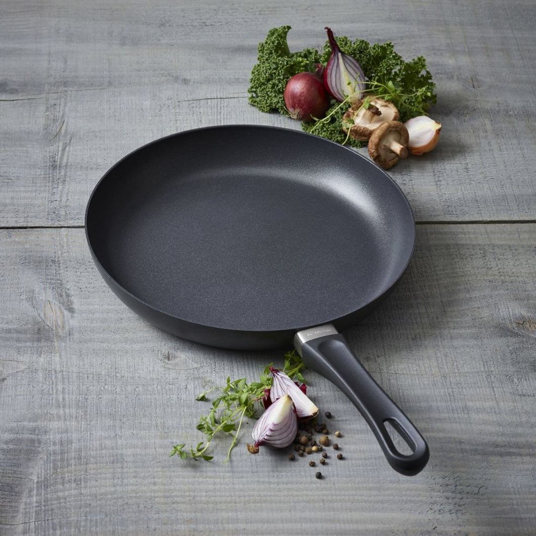 Classic Induction Fry Pan In Sleeve