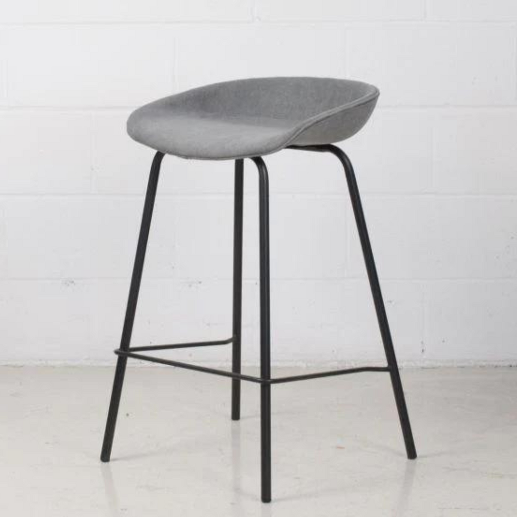FINN bar stool