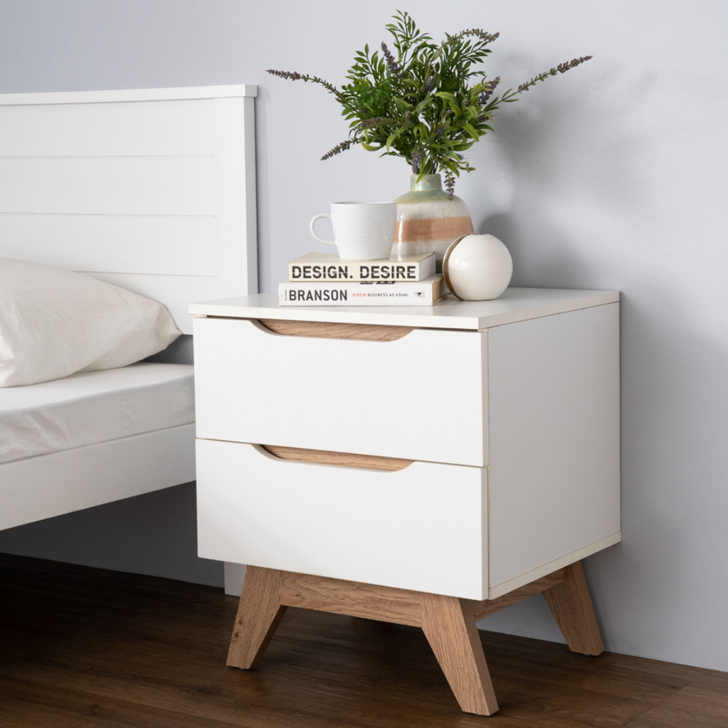 MANDO Nightstand